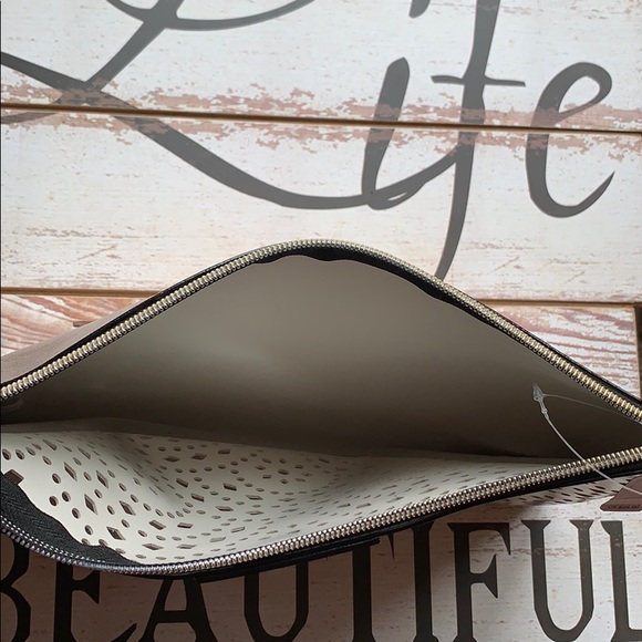 VS Clutch/Makeup Bag Rose Gold - Picture 6 of 7